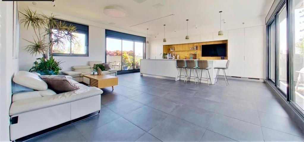 Suite And Room In A Breathtaking New Designed Penthouse In Se Tlv Tel Awiw Zewnętrze zdjęcie