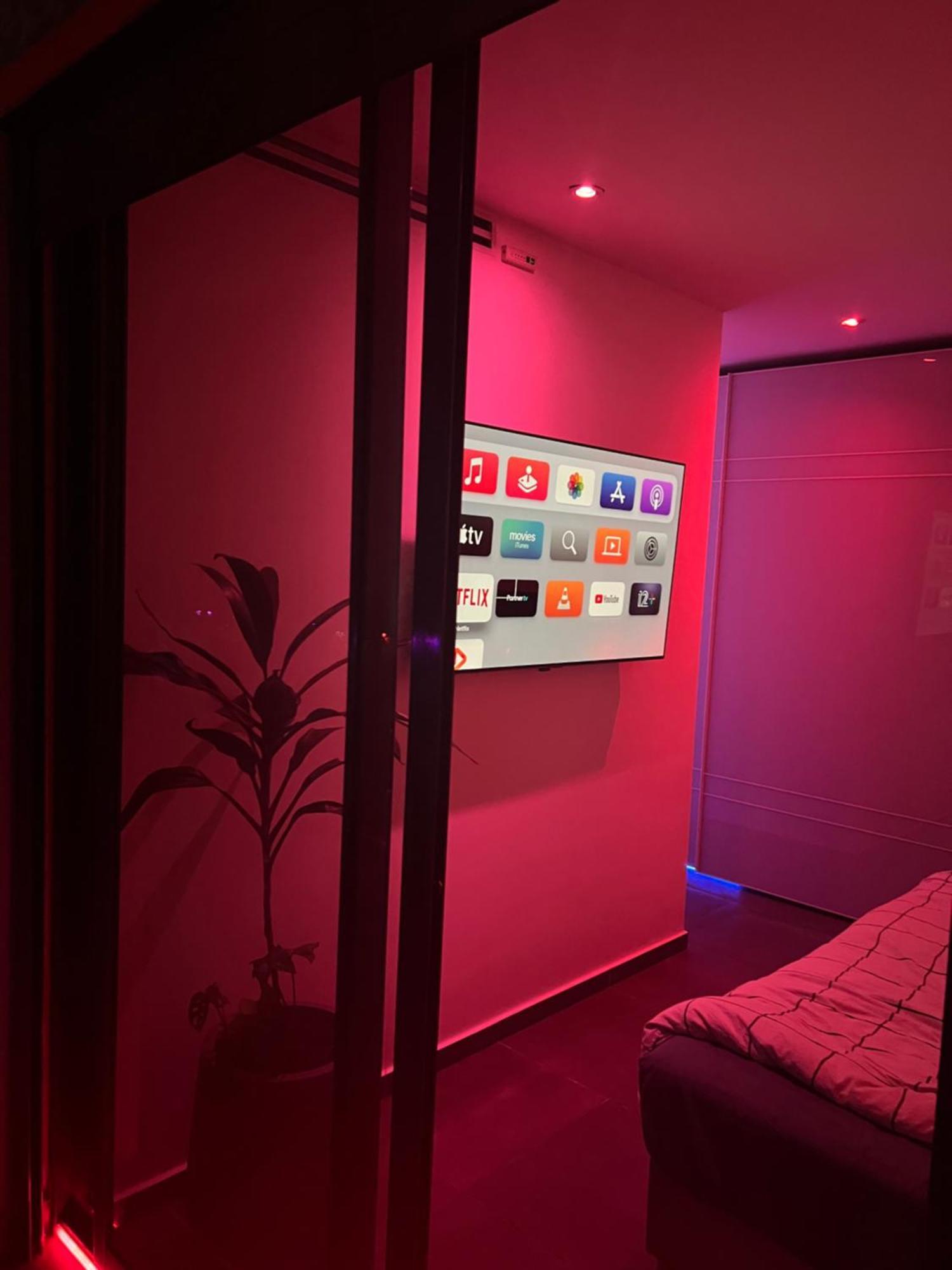 Suite And Room In A Breathtaking New Designed Penthouse In Se Tlv Tel Awiw Pokój zdjęcie