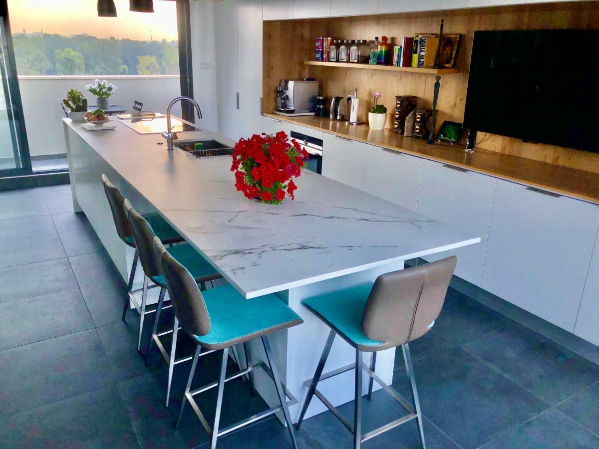 Suite And Room In A Breathtaking New Designed Penthouse In Se Tlv Tel Awiw Zewnętrze zdjęcie