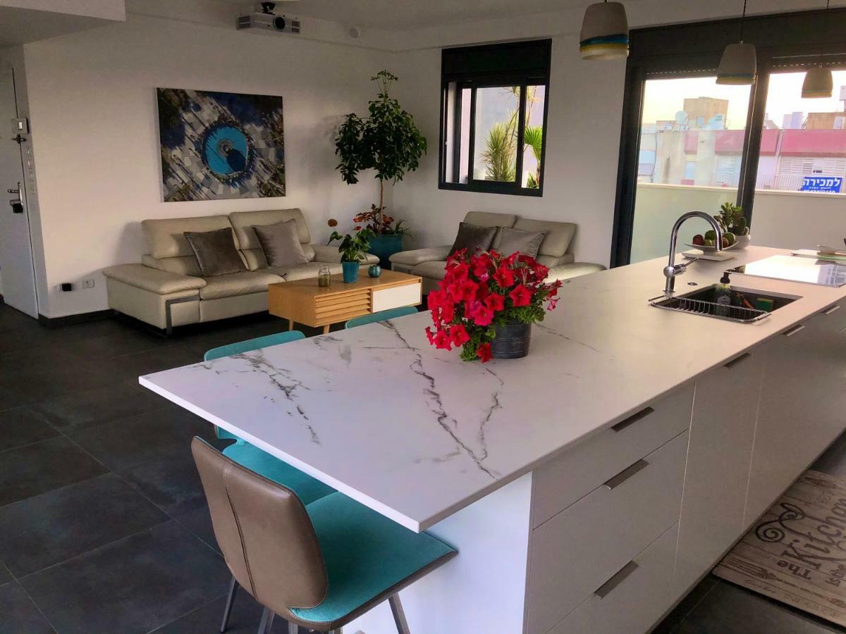 Suite And Room In A Breathtaking New Designed Penthouse In Se Tlv Tel Awiw Zewnętrze zdjęcie